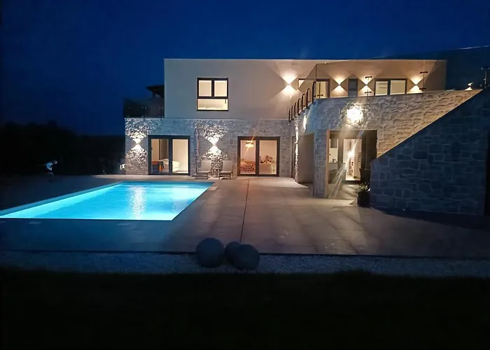 빌라 Ava Tar-Vabriga